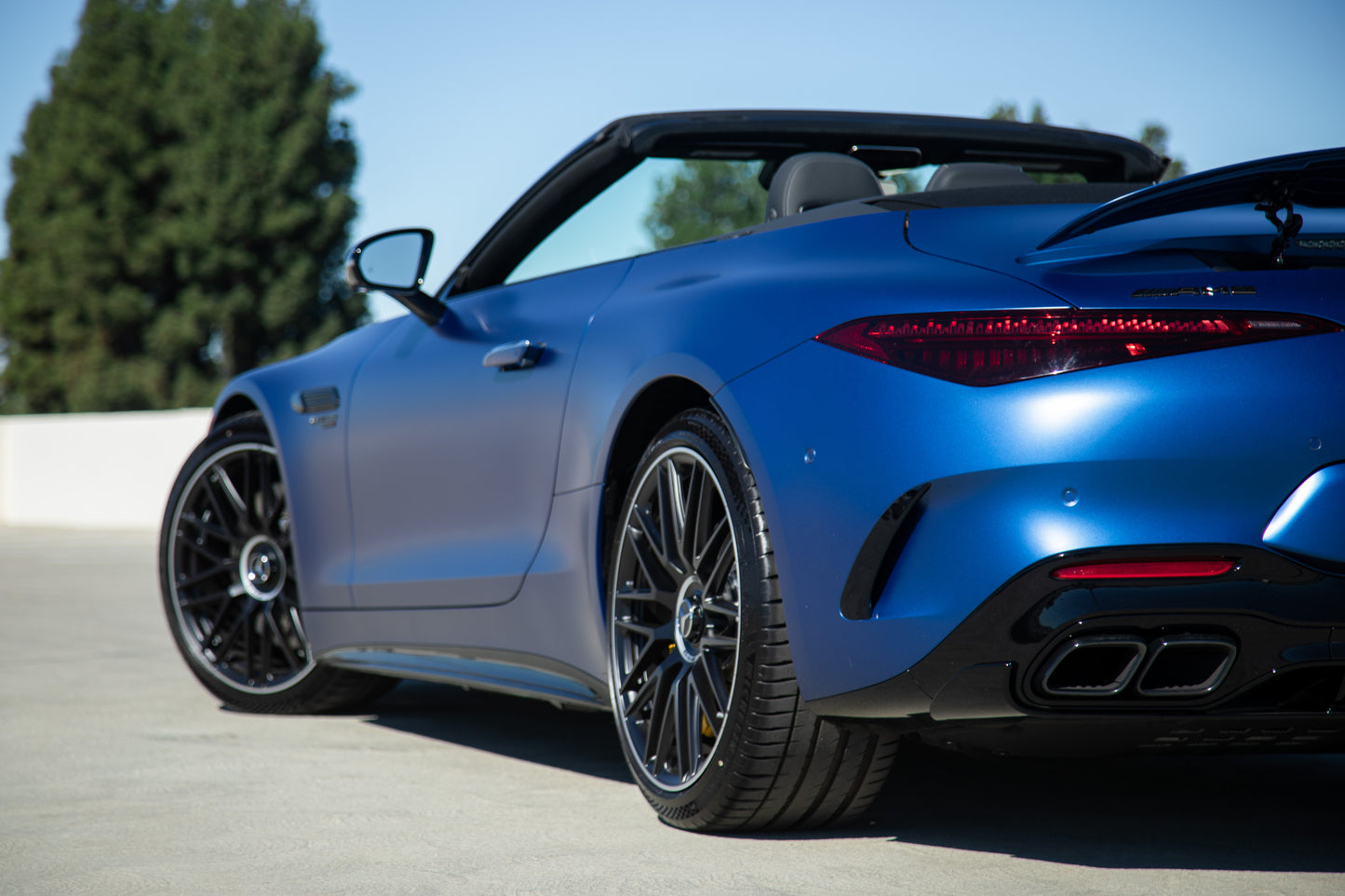 Blue Mercedes Benz SL63 Roadster (Exotic Car Rentals In Los Angeles)